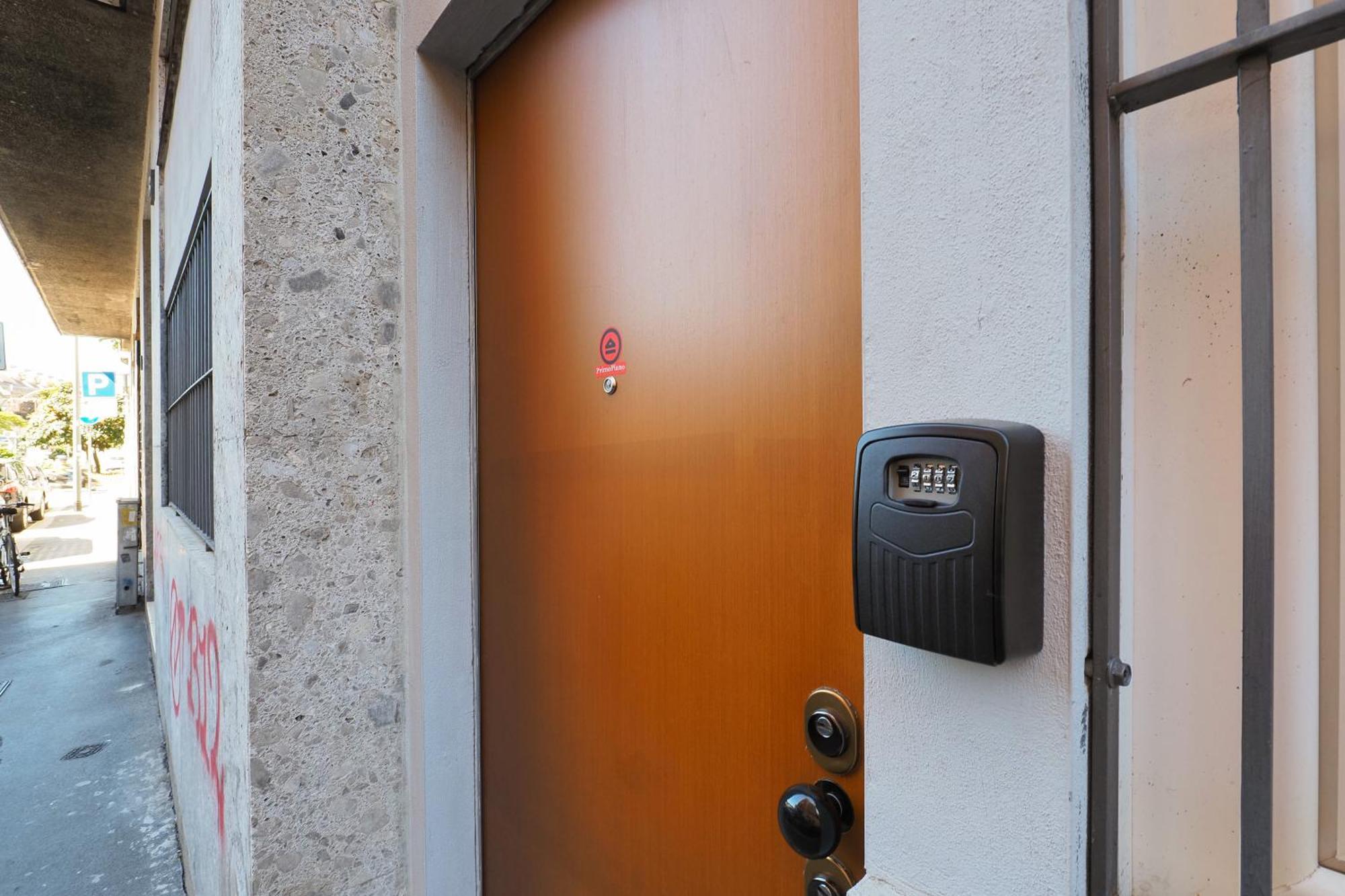 Apartamento Primopiano - Gluck B Milán Exterior foto